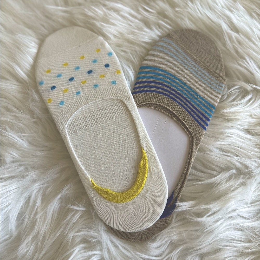 Brand New Women’s No Show Socks 2 Pairs, Brand and Size Unknown